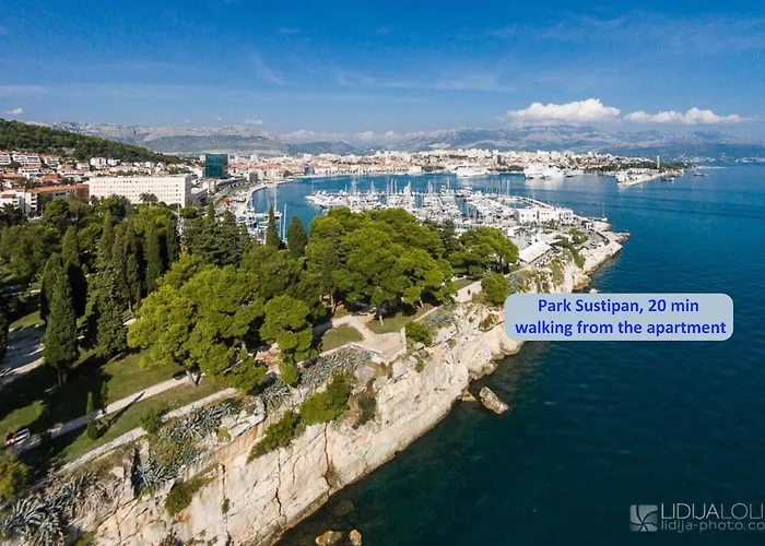 Lovely In The Perfect Location Διαμέρισμα